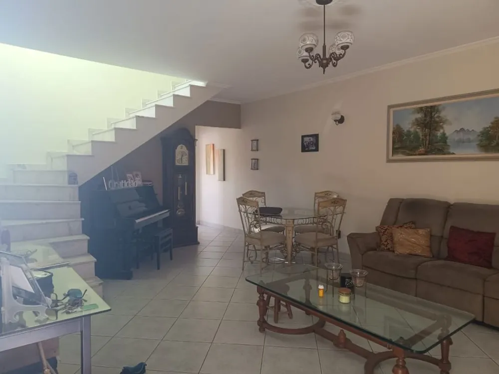 Casa, 3 quartos, 173 m² - Foto 1