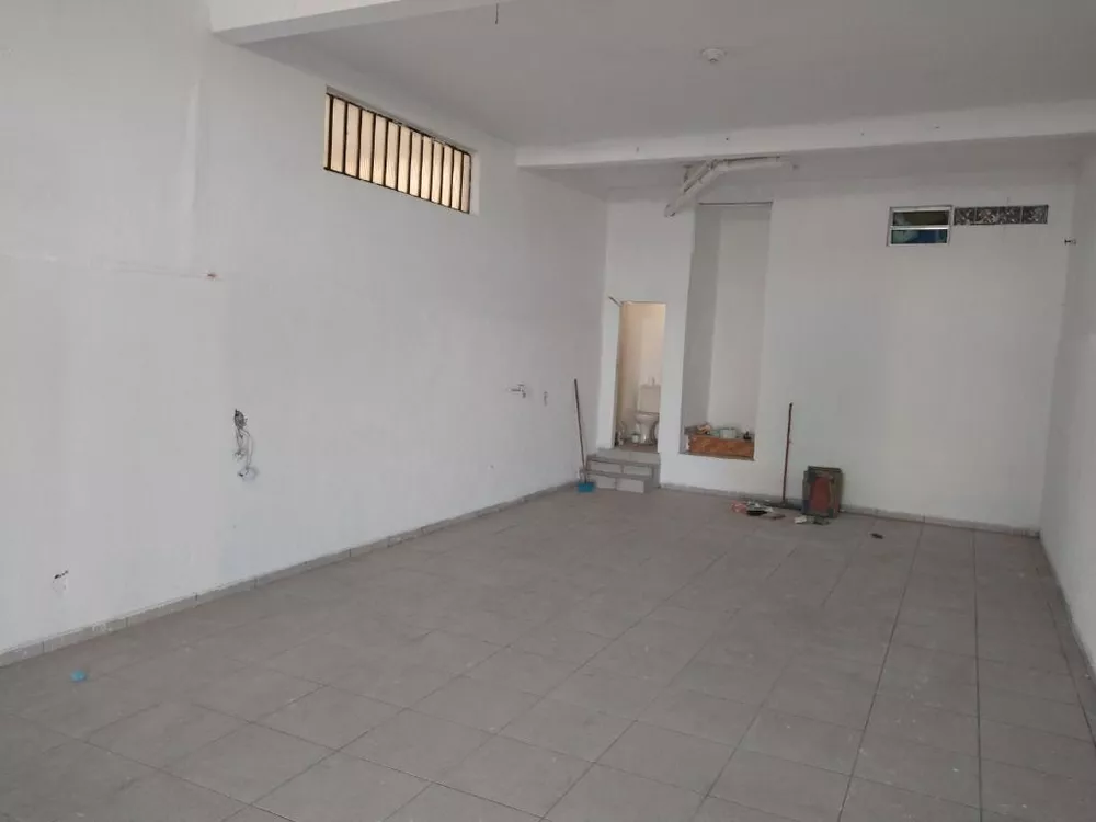 Casa à venda com 1 quarto, 300m² - Foto 30