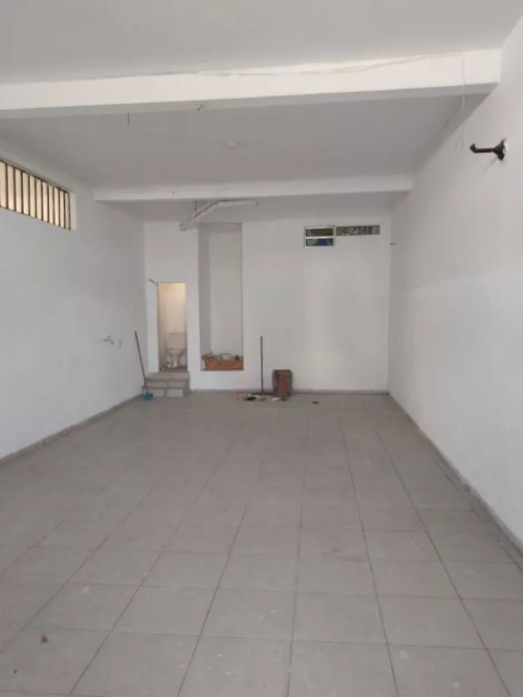 Casa à venda com 1 quarto, 300m² - Foto 32