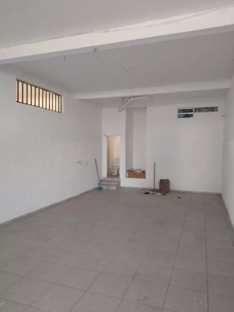 Casa à venda com 1 quarto, 300m² - Foto 31