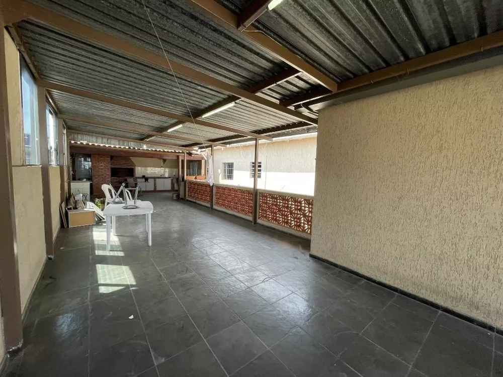 Casa à venda com 1 quarto, 300m² - Foto 7