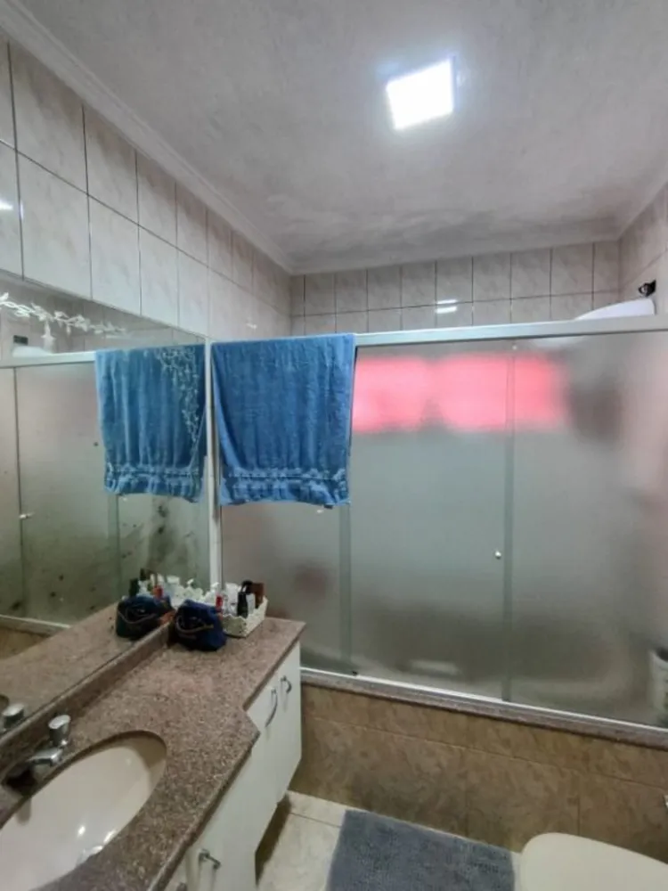 Casa, 4 quartos, 180 m² - Foto 1