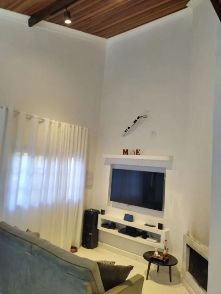 Casa, 3 quartos, 203 m² - Foto 2