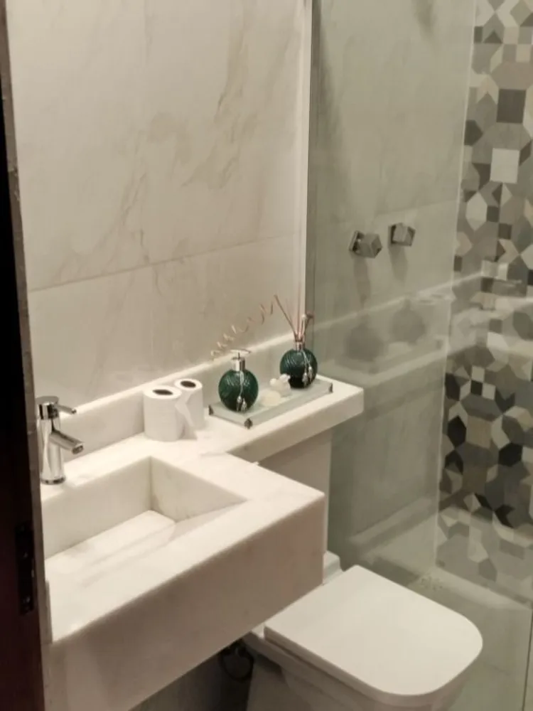 Casa, 3 quartos, 203 m² - Foto 1