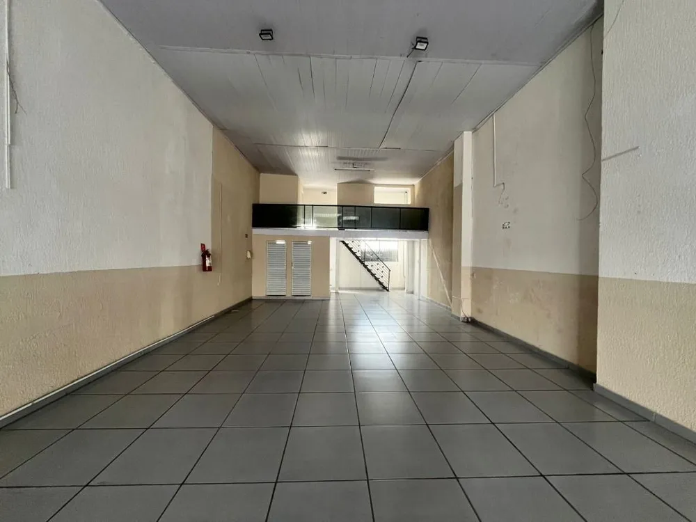 Loja-Salão, 120 m² - Foto 1