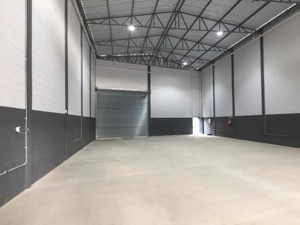 Depósito-Galpão, 736 m² - Foto 1
