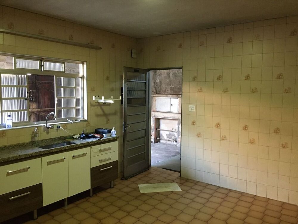 Casa, 4 quartos, 180 m² - Foto 2