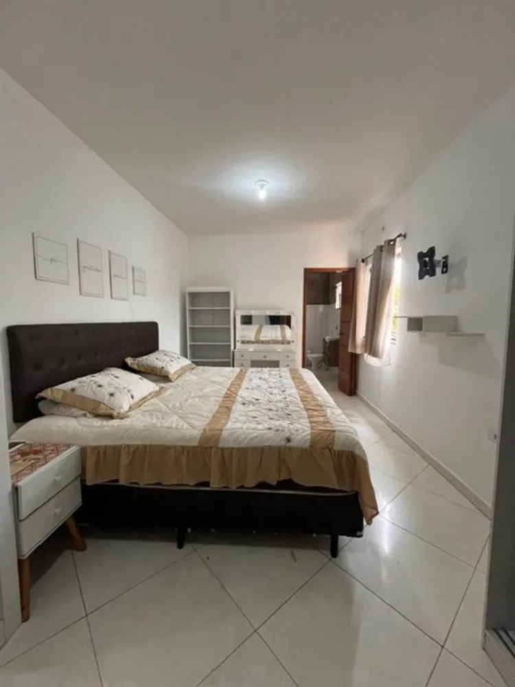 Sobrado, 3 quartos, 270 m² - Foto 1