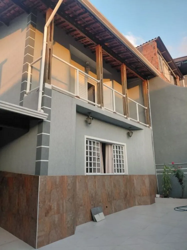 Sobrado, 4 quartos, 260 m² - Foto 1