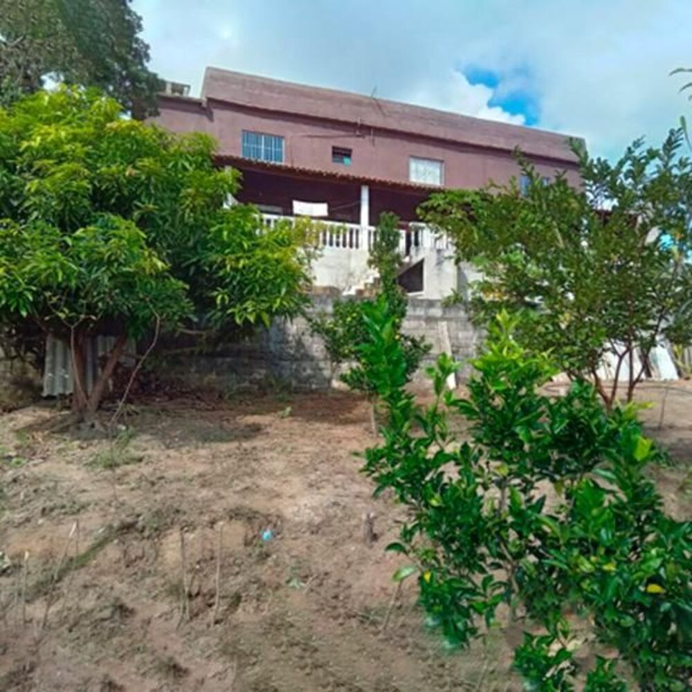 Chácara, 2 quartos, 1302 m² - Foto 1