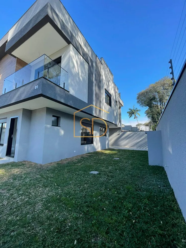 Sobrado, 3 quartos, 225 m² - Foto 1