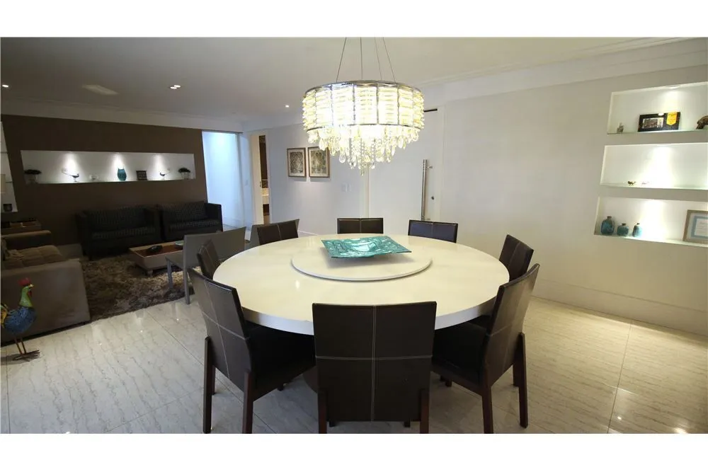 Apartamento, 3 quartos, 210 m² - Foto 1