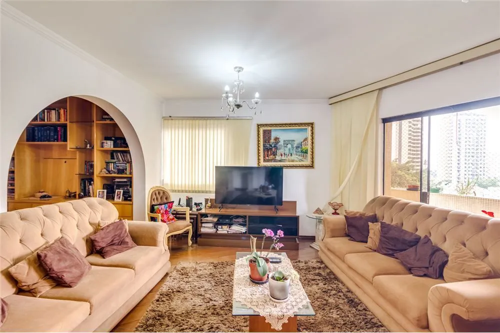 Apartamento, 3 quartos, 196 m² - Foto 1