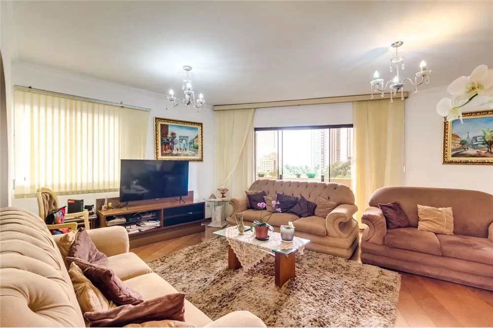 Apartamento, 3 quartos, 196 m² - Foto 2