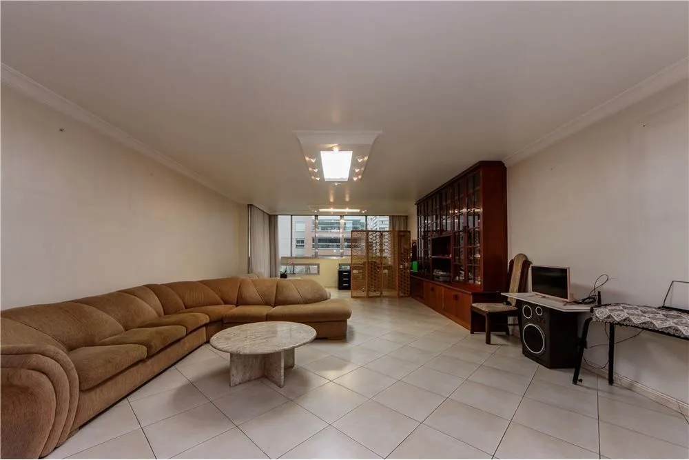 Apartamento, 4 quartos, 250 m² - Foto 1