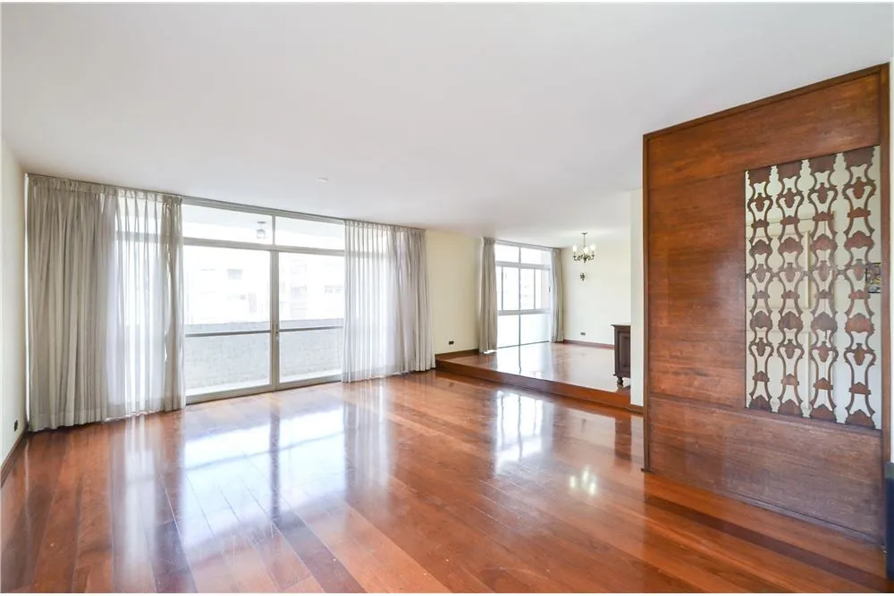 Apartamento, 3 quartos, 209 m² - Foto 1