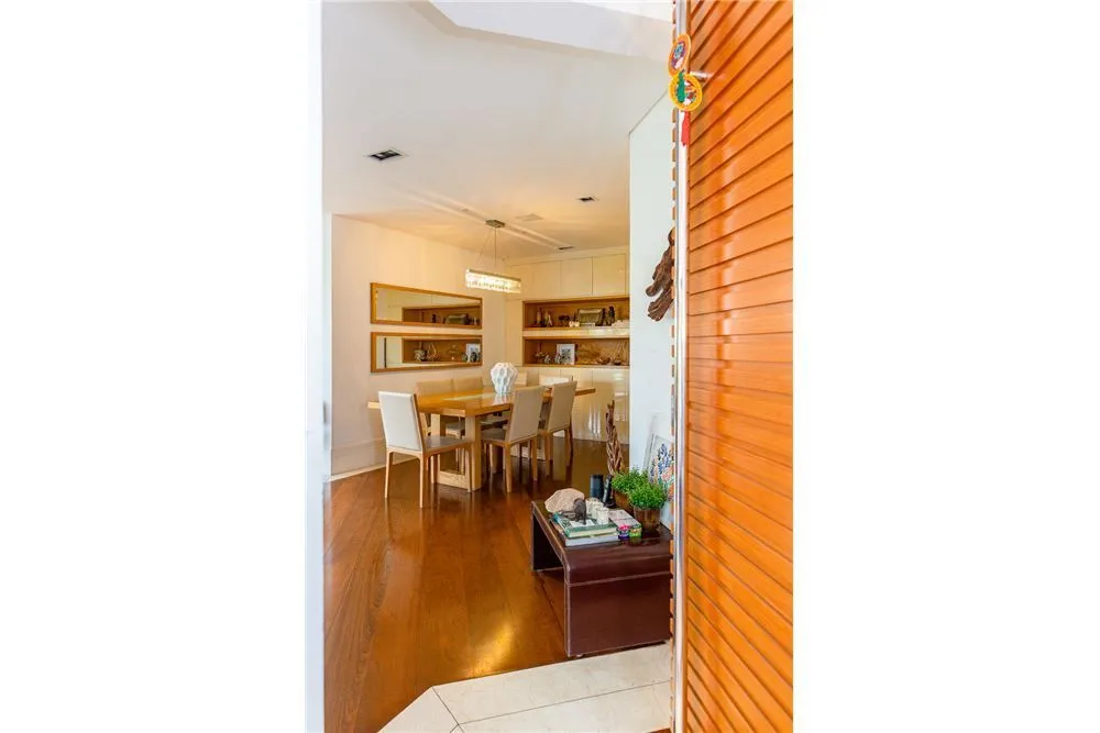 Apartamento, 3 quartos, 205 m² - Foto 2
