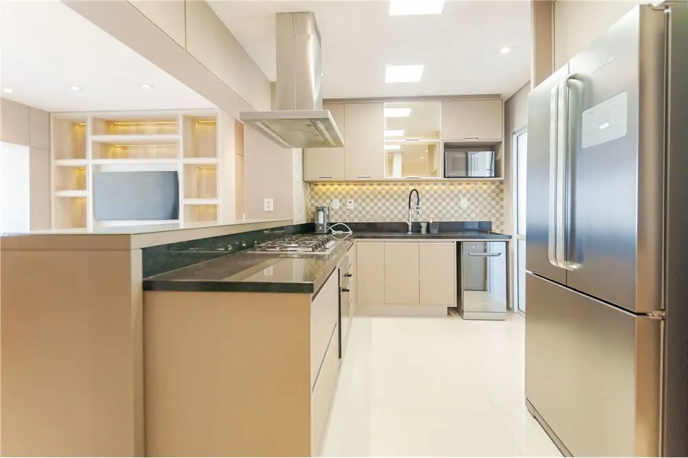 Cobertura, 3 quartos, 225 m² - Foto 4