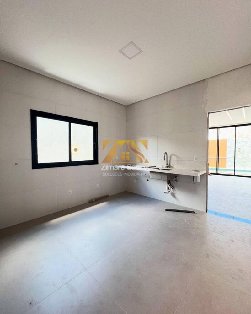 Casa, 3 quartos, 213 m² - Foto 2