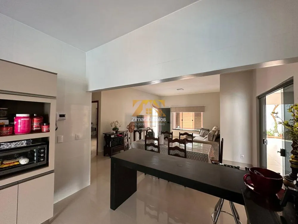 Casa, 4 quartos, 262 m² - Foto 9