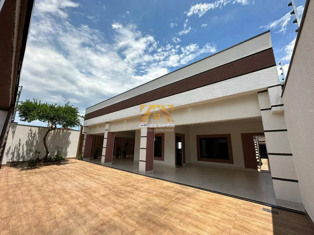 Casa, 4 quartos, 262 m² - Foto 2