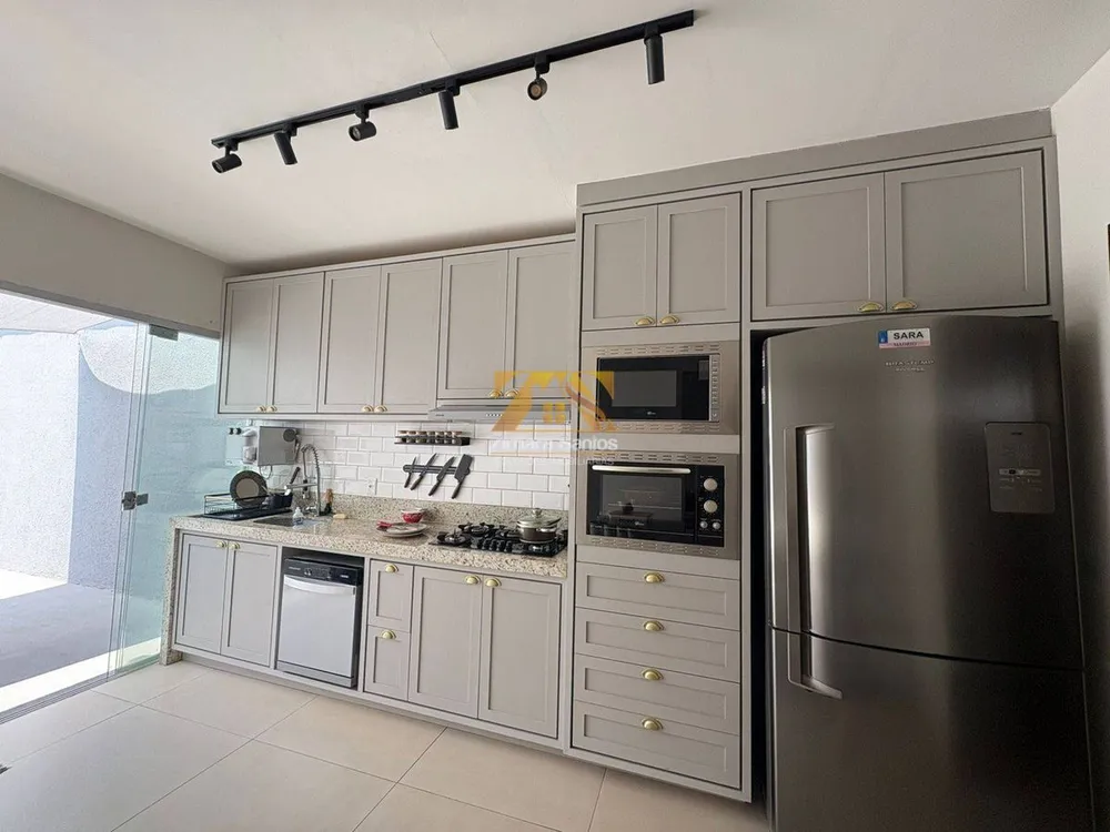 Sobrado, 4 quartos, 216 m² - Foto 9
