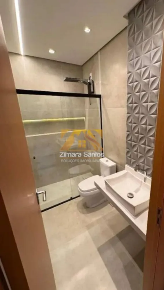 Casa, 3 quartos, 204 m² - Foto 1