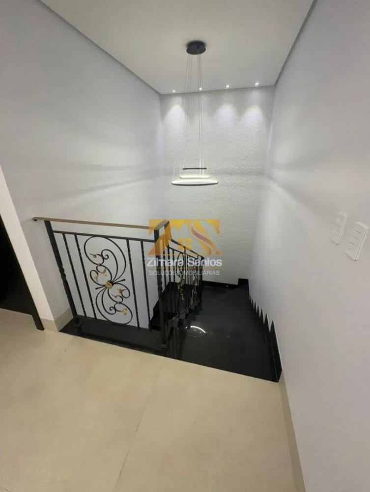 Sobrado, 3 quartos, 237 m² - Foto 1