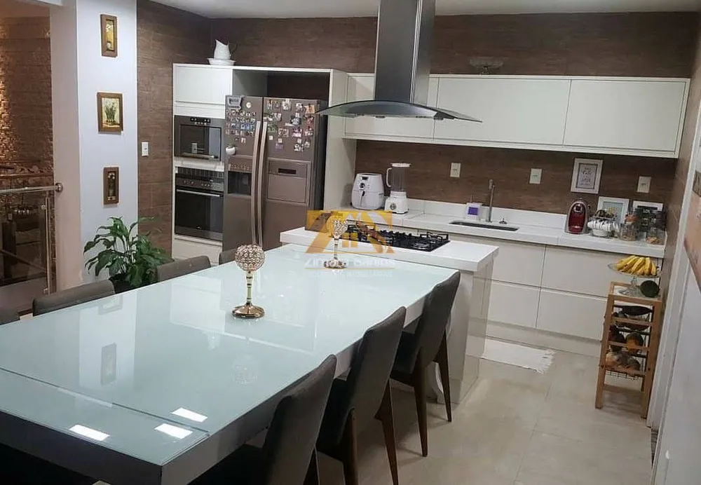 Apartamento, 3 quartos, 196 m² - Foto 4
