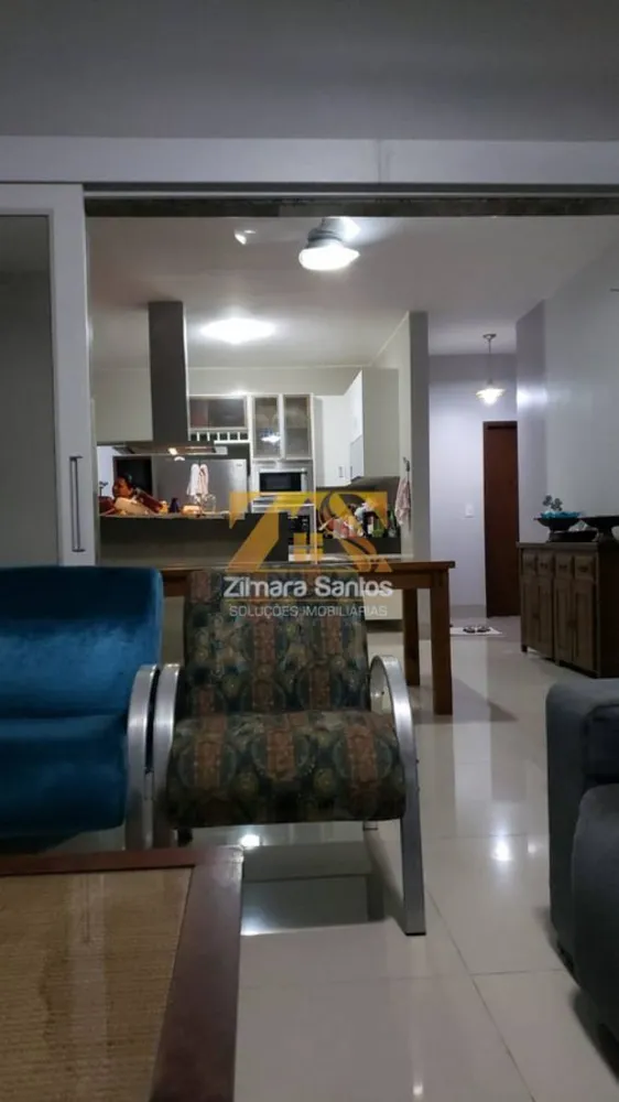 Casa, 3 quartos, 220 m² - Foto 1