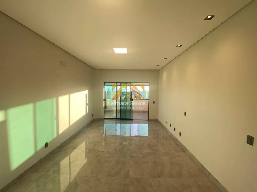 Sobrado à venda com 4 quartos, 240m² - Foto 14