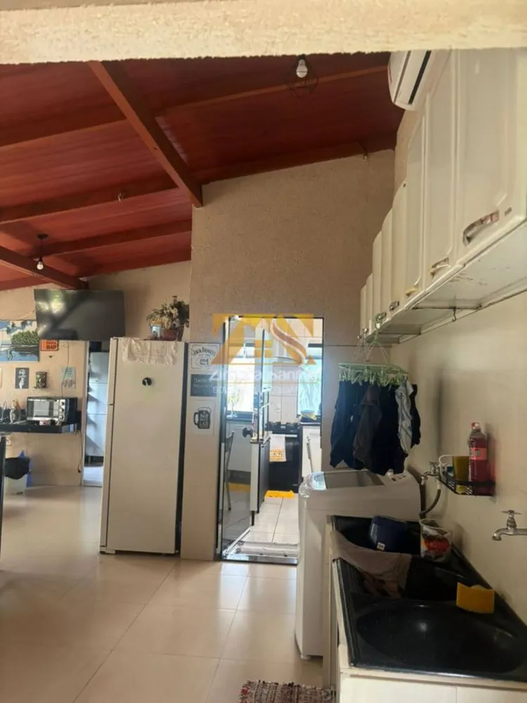 Casa, 3 quartos, 185 m² - Foto 1