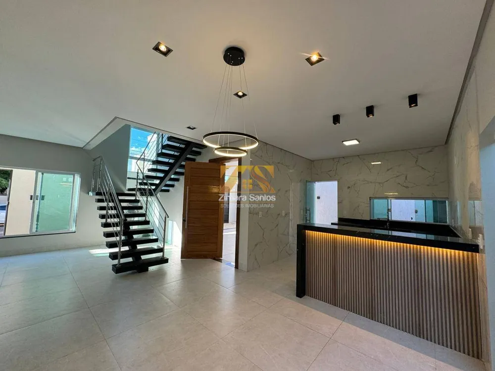 Casa, 3 quartos, 161 m² - Foto 2