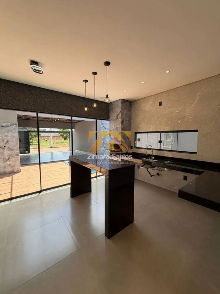 Casa, 4 quartos, 177 m² - Foto 1