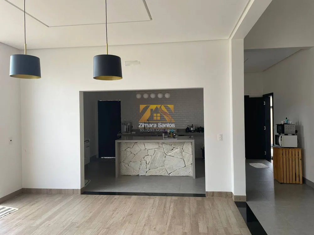 Casa, 3 quartos, 261 m² - Foto 2