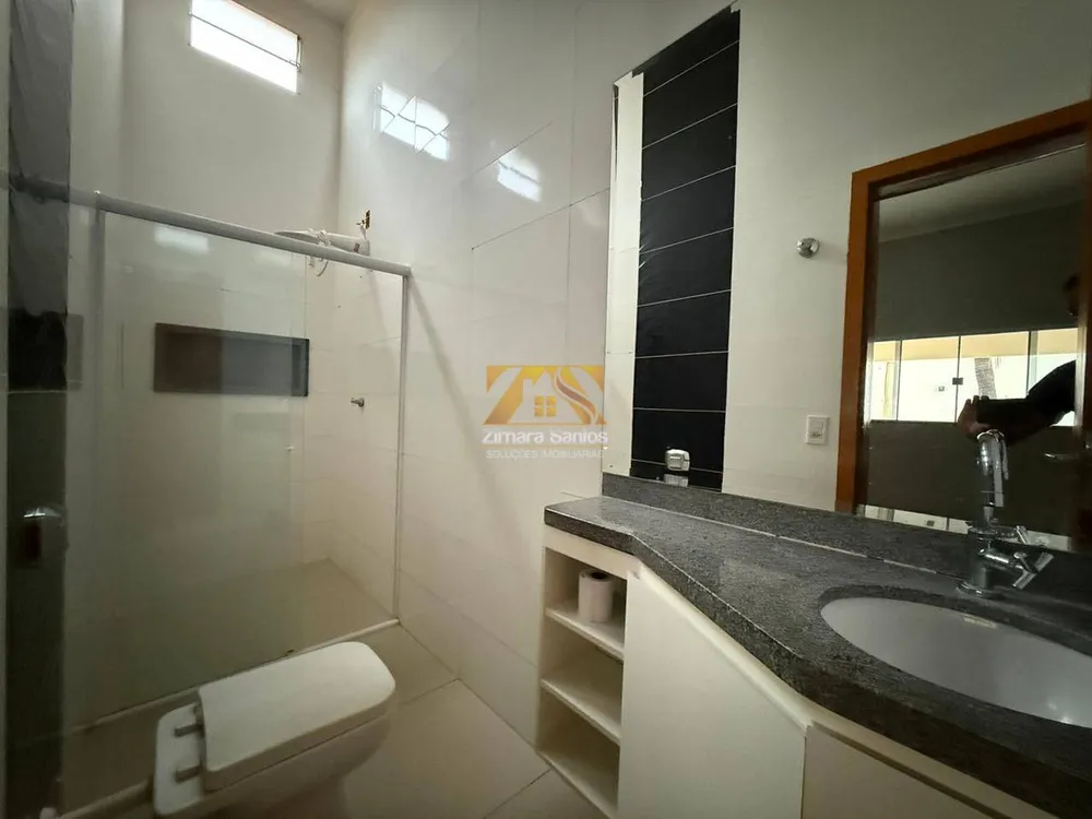 Casa, 3 quartos, 200 m² - Foto 1