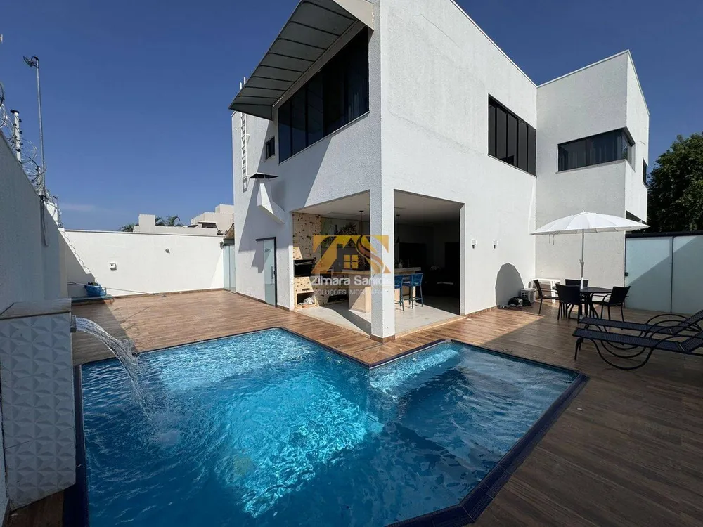 Sobrado, 4 quartos, 216 m² - Foto 1