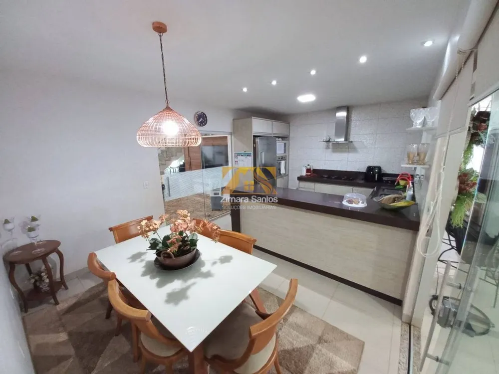 Sobrado, 4 quartos, 334 m² - Foto 4