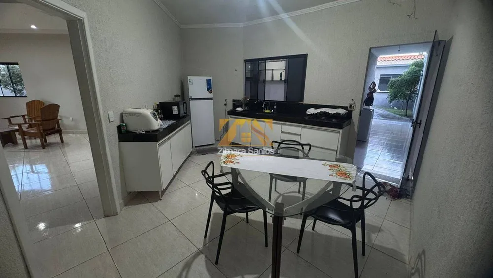 Casa, 3 quartos, 203 m² - Foto 3