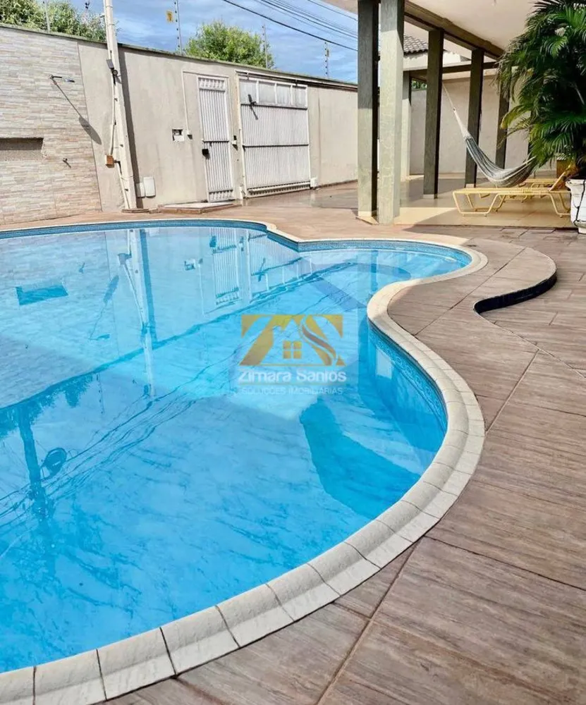 Casa, 5 quartos, 298 m² - Foto 1