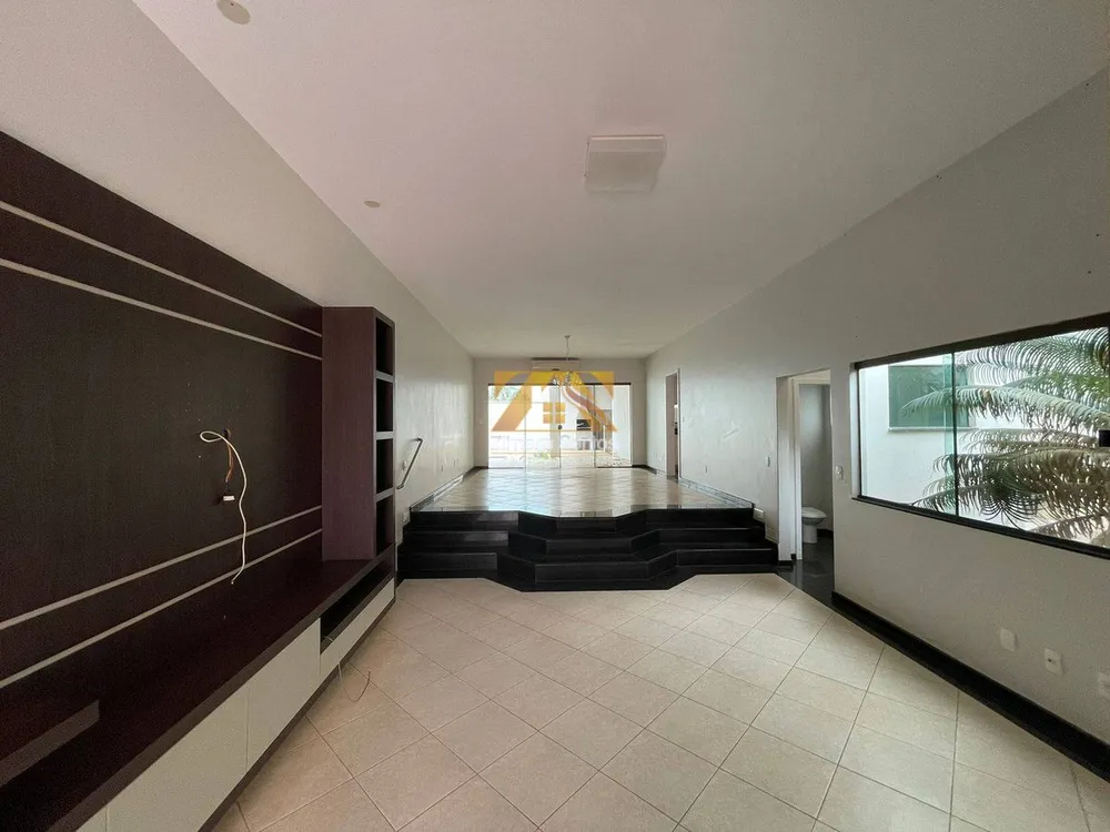 Casa, 4 quartos, 270 m² - Foto 3