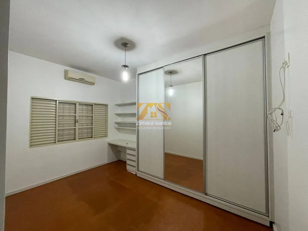 Casa, 4 quartos, 270 m² - Foto 6