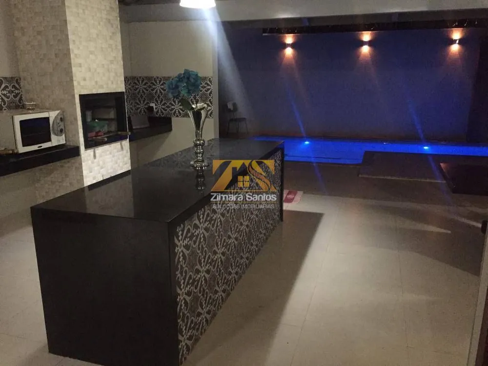 Casa, 3 quartos, 360 m² - Foto 4