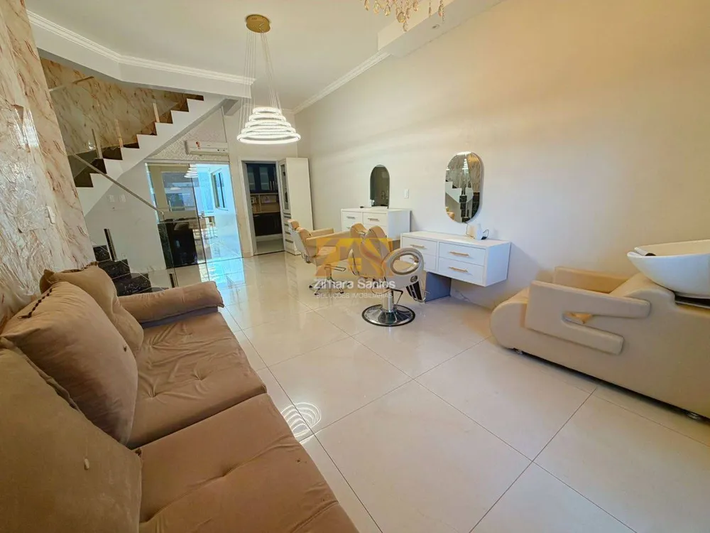 Sobrado, 4 quartos, 376 m² - Foto 2