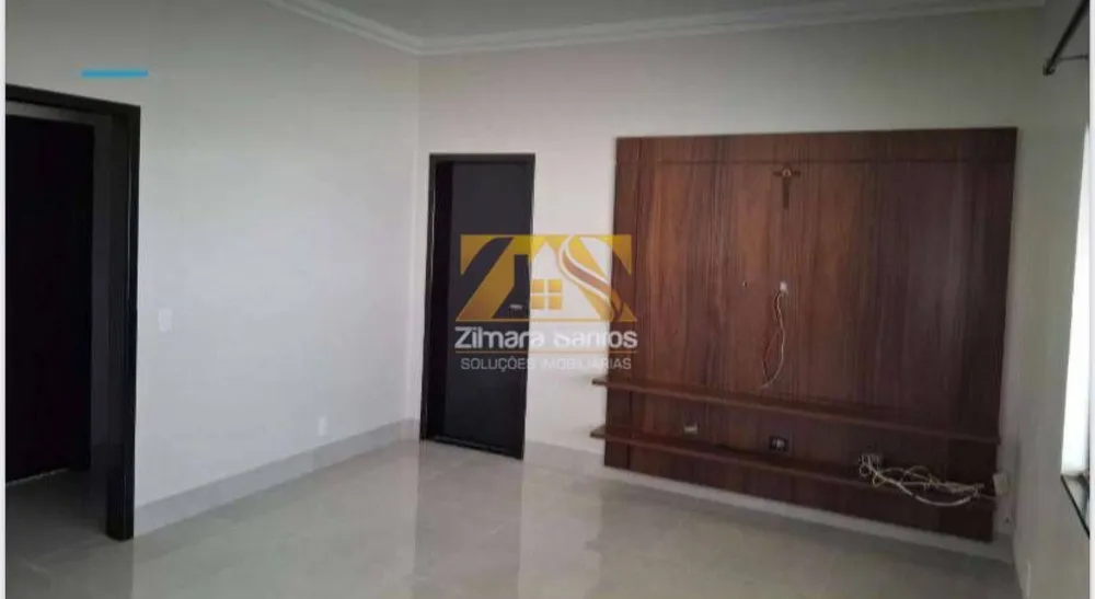 Casa, 3 quartos, 213 m² - Foto 2