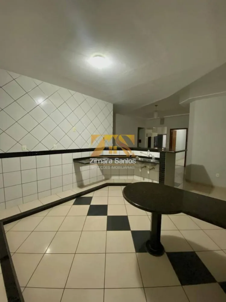 Sobrado, 4 quartos, 352 m² - Foto 2