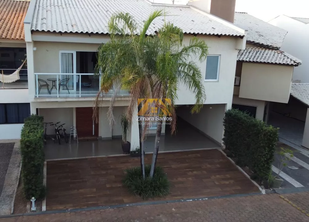 Casa de Condomínio à venda com 5 quartos, 250m² - Foto 1