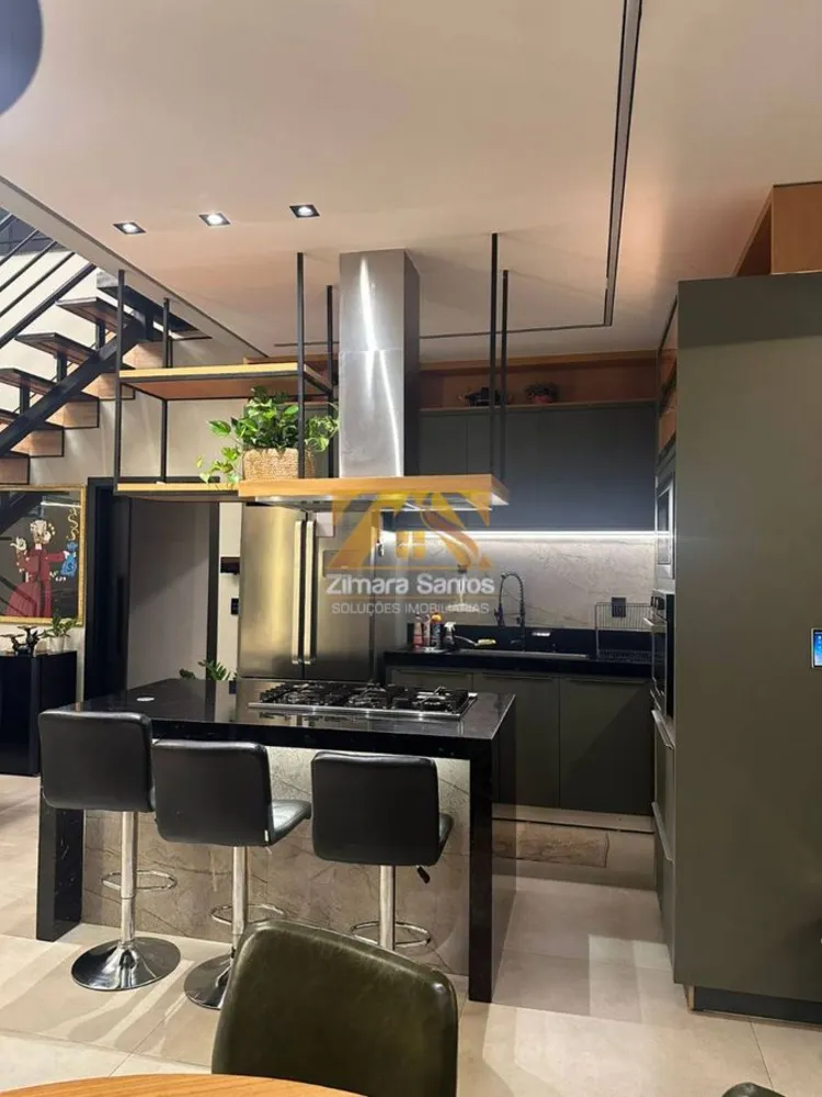 Casa, 5 quartos, 285 m² - Foto 3