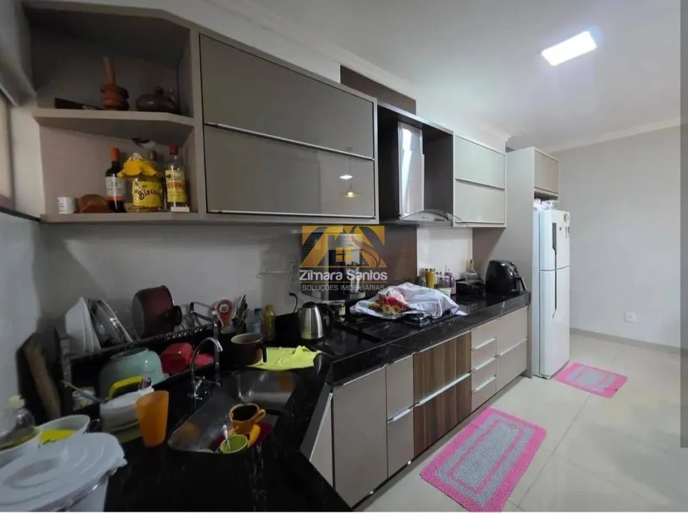 Casa, 3 quartos, 130 m² - Foto 2