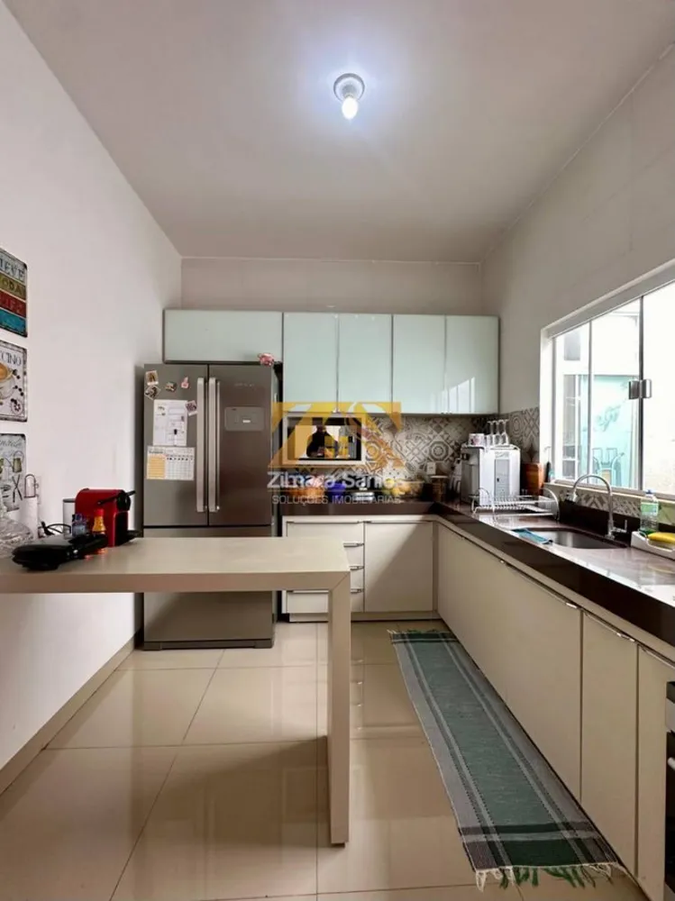 Casa, 3 quartos, 124 m² - Foto 2